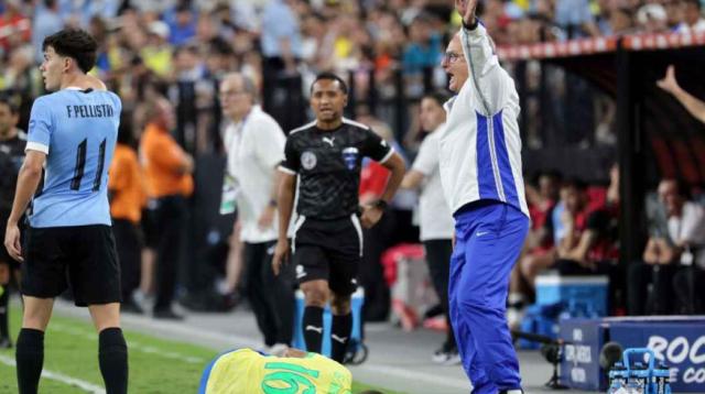 开云官网首页-美洲杯止步8强 这代巴西球员平庸 巴西队得请洋帅