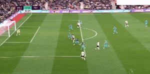 开云体育官网-【英超】凯恩破门两队4人伤退 南安普敦3比3热刺